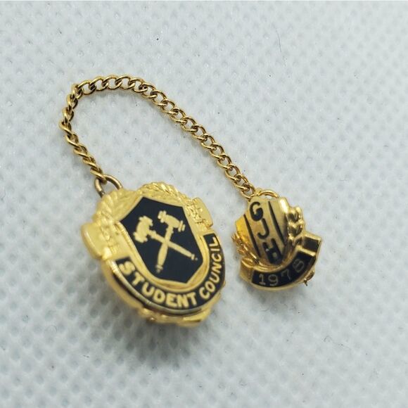 Vintage Student Council Pin - Picture 2 of 3